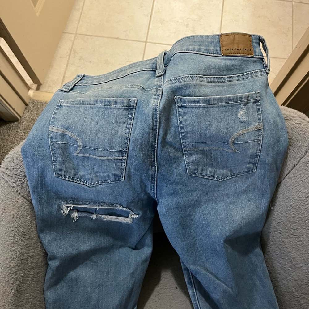 American eagle ripped skinny jeans